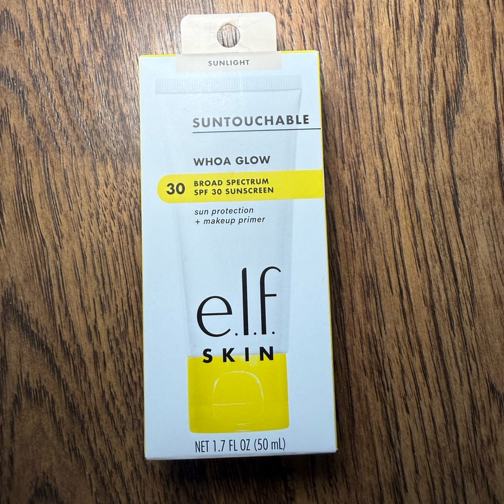 ELF Suntouchable Whoa Glow Tinted SPF in Sheer Champagne Shimmer NIB